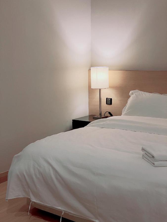 Straits Suite By C Homestay Malacca Exterior photo
